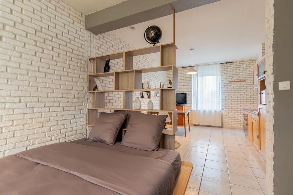 Le Graphite Apartment Auboue Luaran gambar